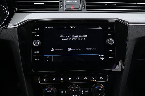 Volkswagen Passat 15 of 27