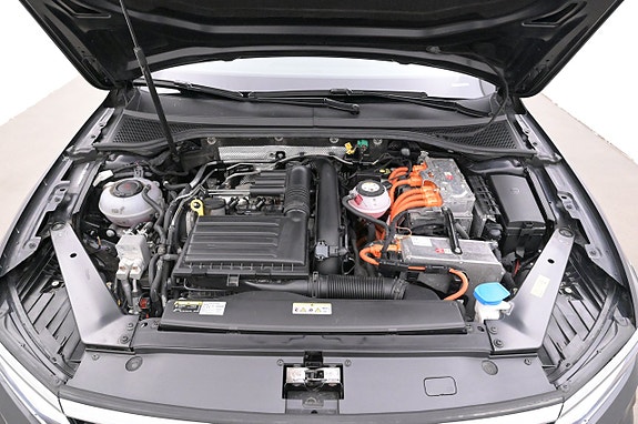 Volkswagen Passat 26 of 27