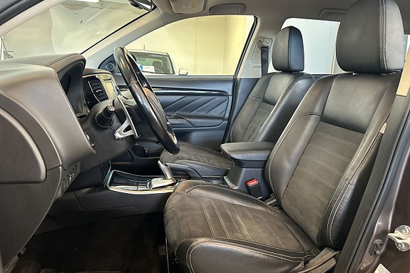Mitsubishi Outlander 18 of 30