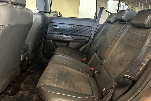 Mitsubishi Outlander 20 of 30
