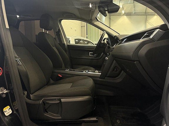 Land Rover Discovery Sport 9 of 23