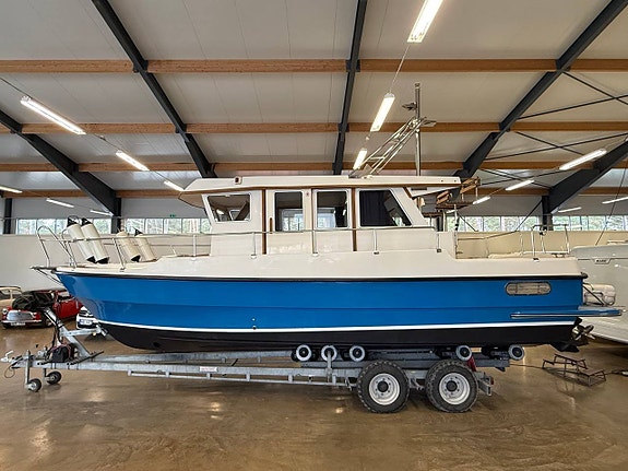 Triton 29 Fly 2004 Volvo Penta 2 of 12