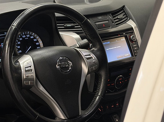 Nissan Navara 27 of 30