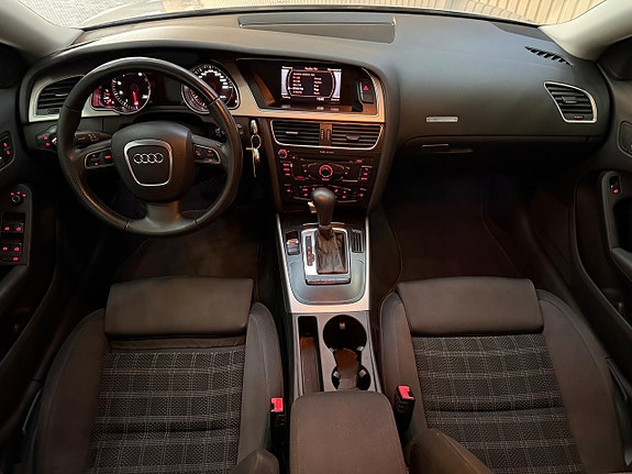 Audi A5 8 of 17