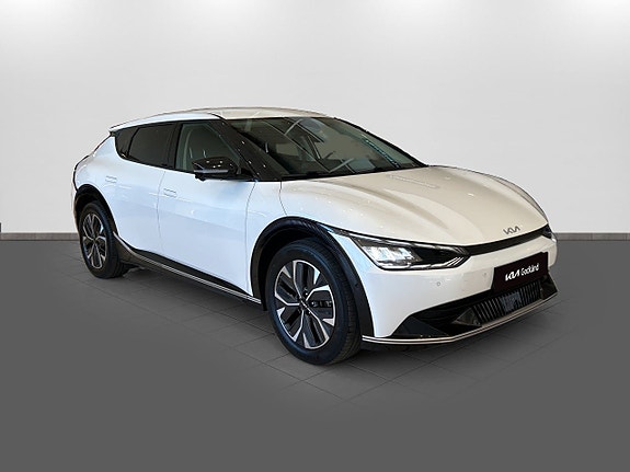 Kia EV6 3 of 15