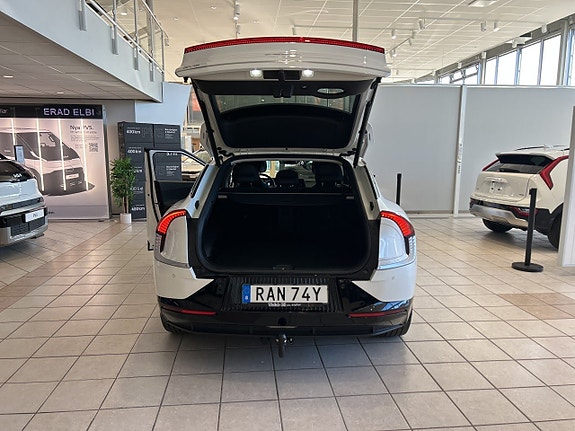 Kia EV6 14 of 15