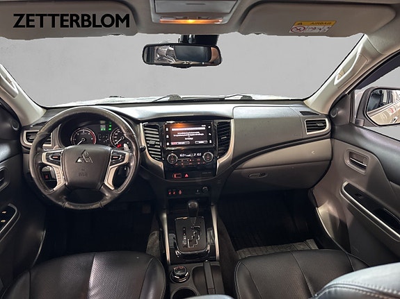 Mitsubishi L200 10 of 14