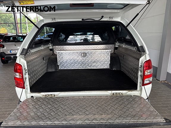 Mitsubishi L200 6 of 14