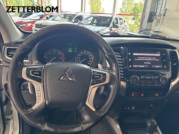 Mitsubishi L200 12 of 14