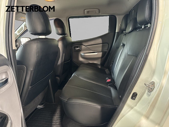 Mitsubishi L200 9 of 14
