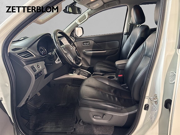 Mitsubishi L200 7 of 14