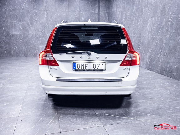 Volvo V70 6 of 28