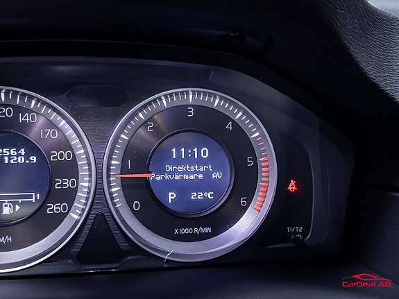 Volvo V70 21 of 28