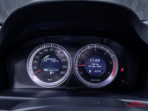 Volvo V70 20 of 28