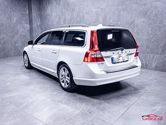 Volvo V70 5 of 28