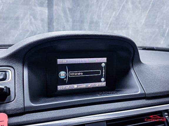 Volvo V70 24 of 28