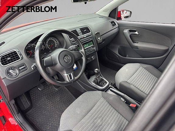 Volkswagen Polo 8 of 14