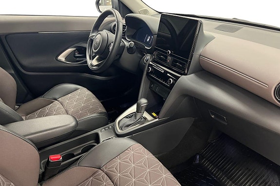 Toyota Yaris Cross 7 of 21