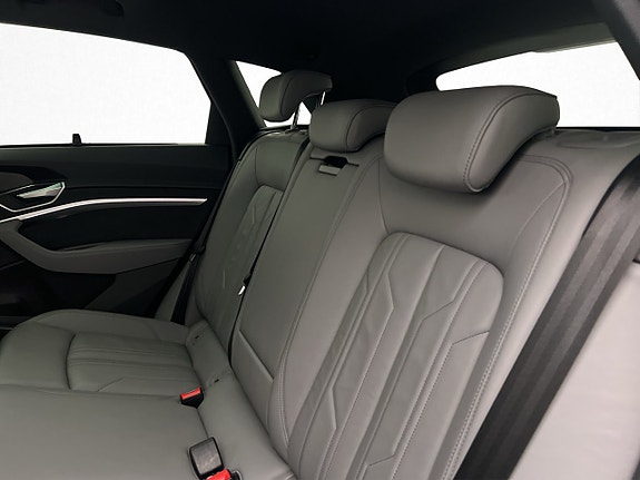 Audi e-tron 30 of 30