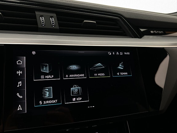 Audi e-tron 24 of 30