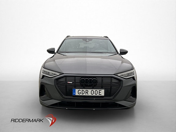 Audi e-tron 3 of 30