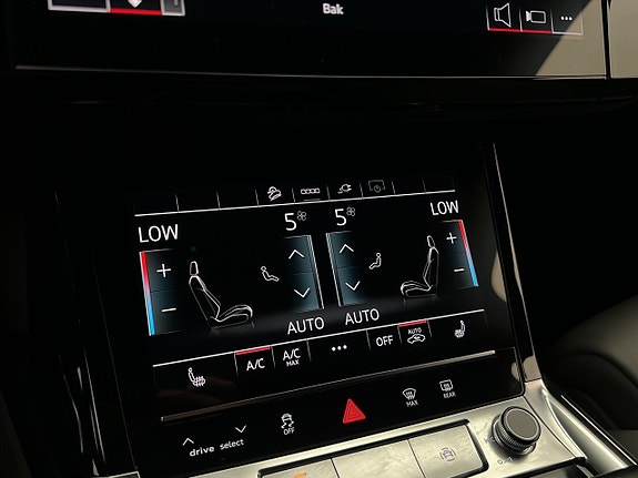 Audi e-tron 27 of 30