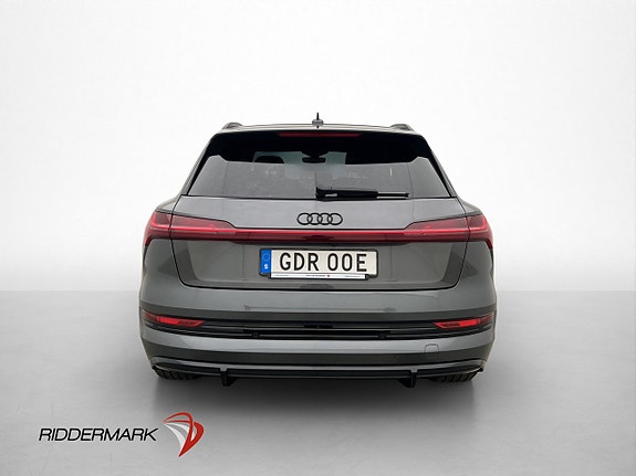 Audi e-tron 8 of 30