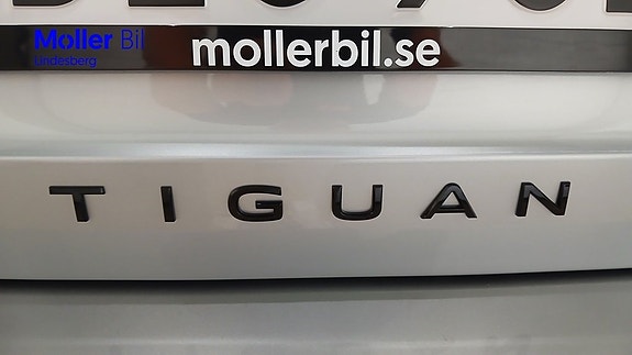 Volkswagen Tiguan 10 of 27