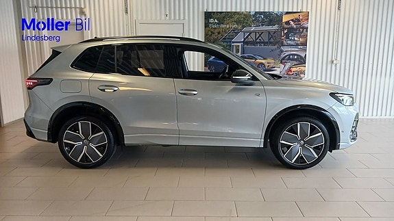 Volkswagen Tiguan 3 of 27