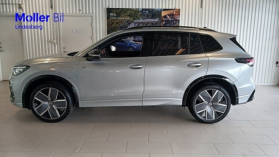 Volkswagen Tiguan 7 of 27