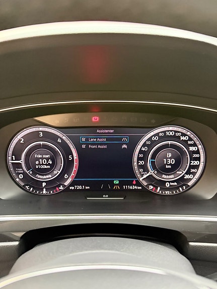 Volkswagen Tiguan Allspace 8 of 12
