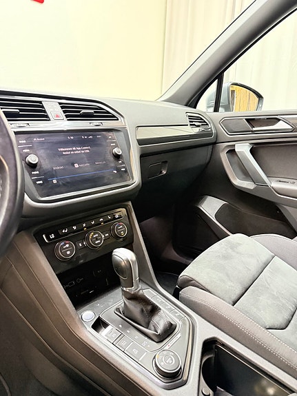 Volkswagen Tiguan Allspace 9 of 12