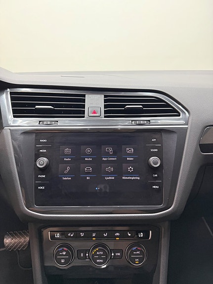 Volkswagen Tiguan Allspace 12 of 12