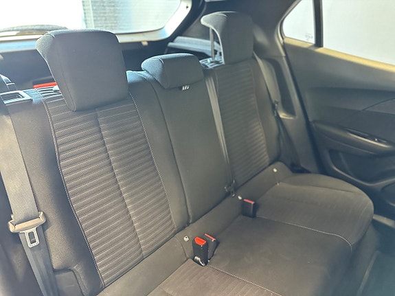 Peugeot 2008 16 of 16