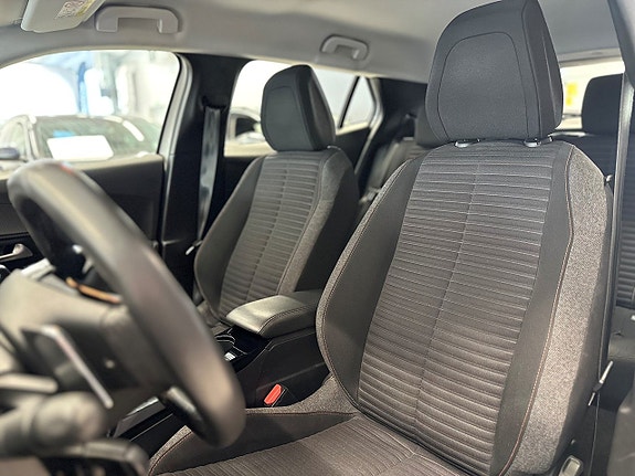 Peugeot 2008 12 of 16