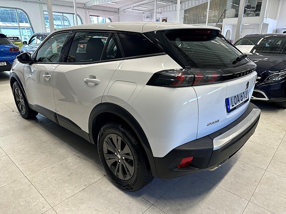 Peugeot 2008 4 of 16