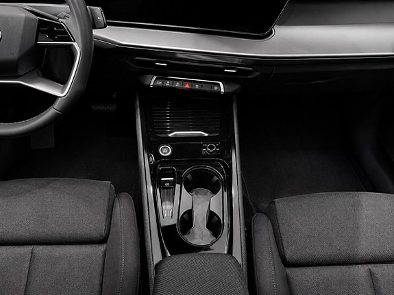 Audi Q3 12 of 14