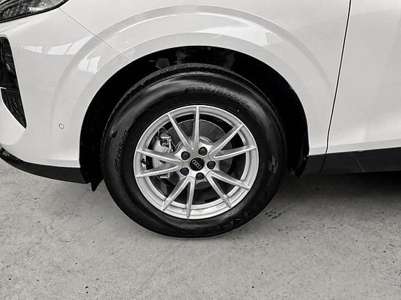 Audi Q3 7 of 14