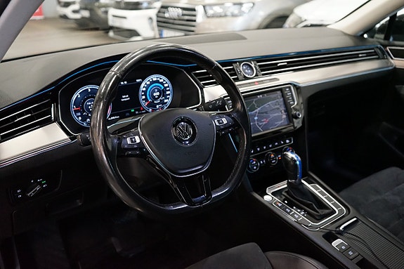 Volkswagen Passat 10 of 20