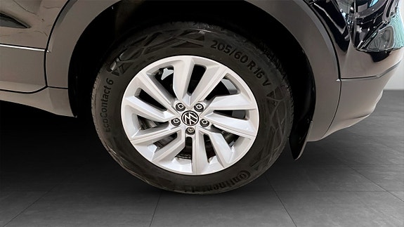 Volkswagen T-Cross 6 of 12