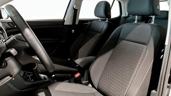 Volkswagen T-Cross 8 of 12