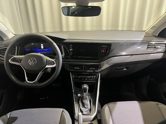 Volkswagen Polo 13 of 15