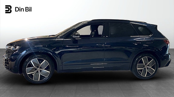 Volkswagen Touareg 2 of 13