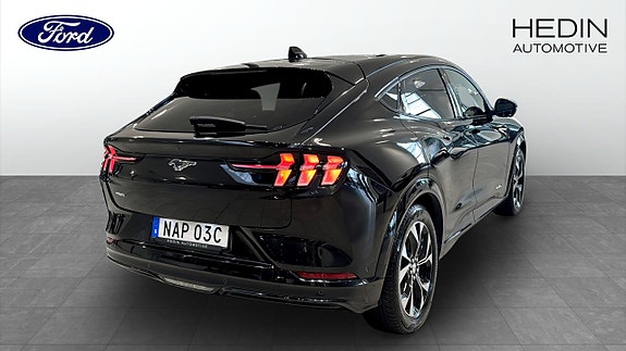 Ford Mustang Mach-E 5 of 19
