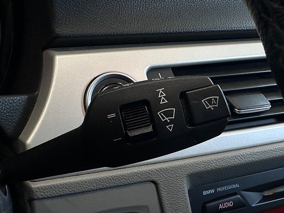 BMW 318d 16 of 16