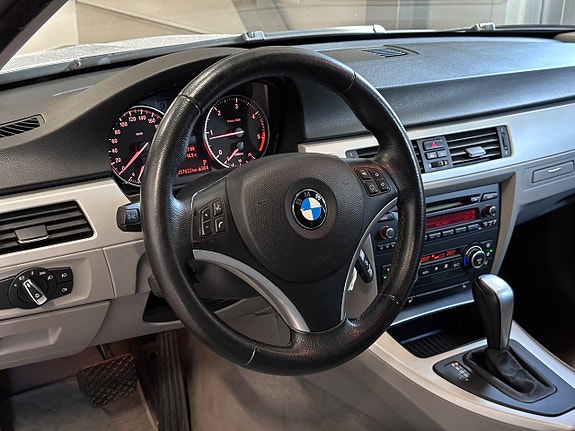 BMW 318d 7 of 16