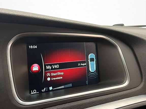 Volvo V40 18 of 29