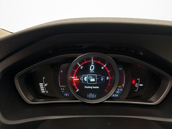 Volvo V40 16 of 29