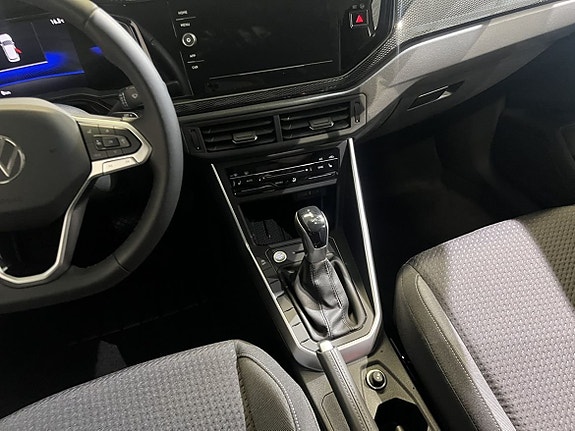 Volkswagen Polo 13 of 15