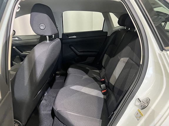 Volkswagen Polo 10 of 15